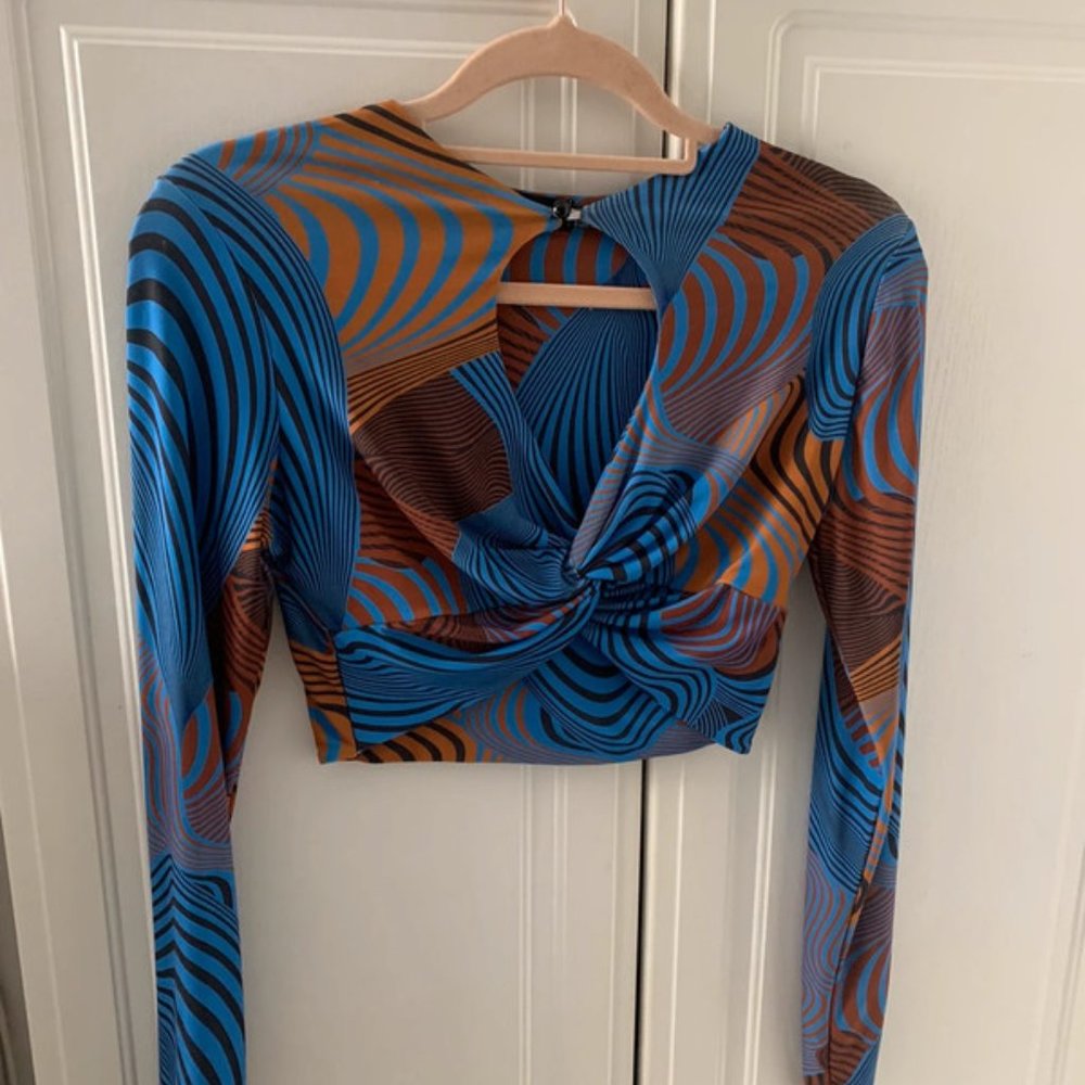 PLT Cropped long sleeve